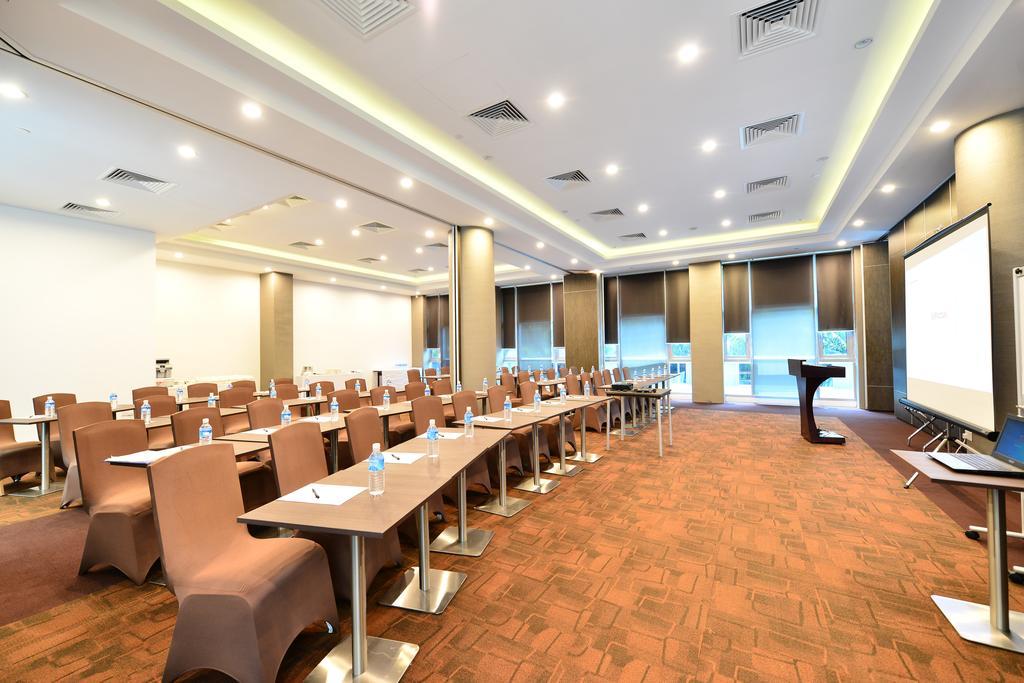 Hotel Chancellor@Orchard Singapore Buitenkant foto