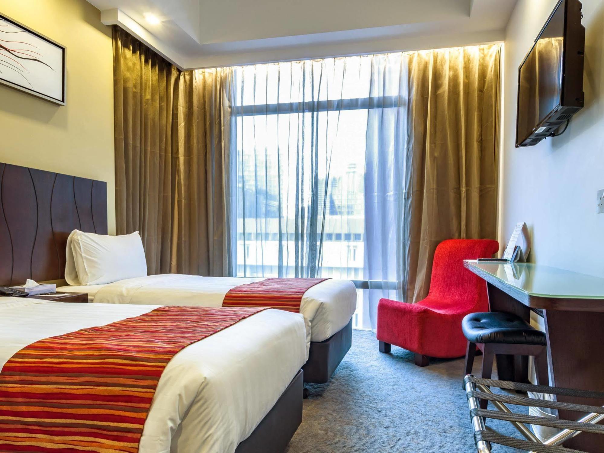 Hotel Chancellor@Orchard Singapore Buitenkant foto